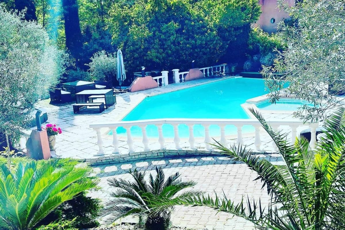 Évadez vous dans une hacienda avec piscine privée - Photo 1
