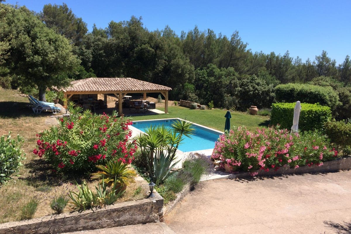 Piscine privée et espace événementiel à Draguignan - Photo 1